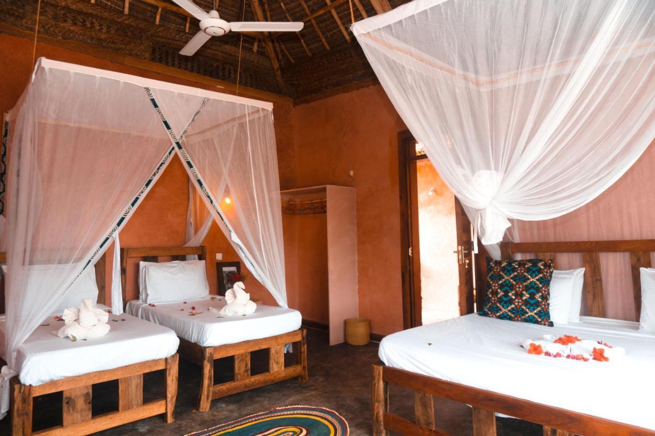 Zanzibar Kusini Beach Bungalows Hotel Kizimkazi Eksteriør billede