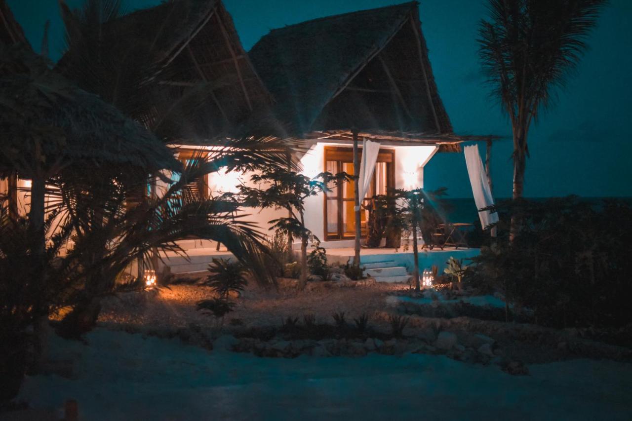 Zanzibar Kusini Beach Bungalows Hotel Kizimkazi Eksteriør billede