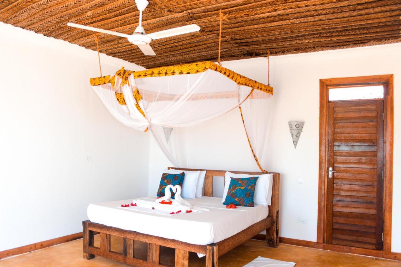 Zanzibar Kusini Beach Bungalows Hotel Kizimkazi Eksteriør billede