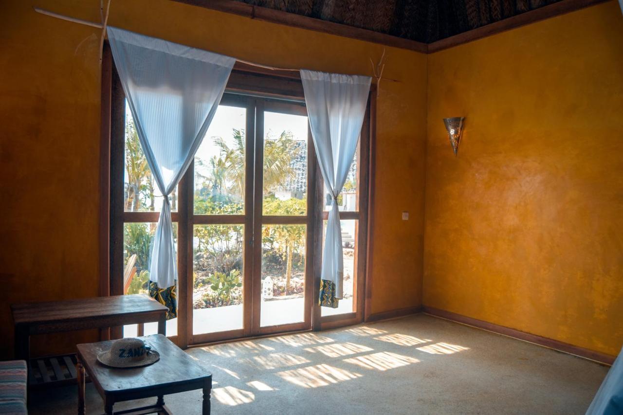 Zanzibar Kusini Beach Bungalows Hotel Kizimkazi Eksteriør billede